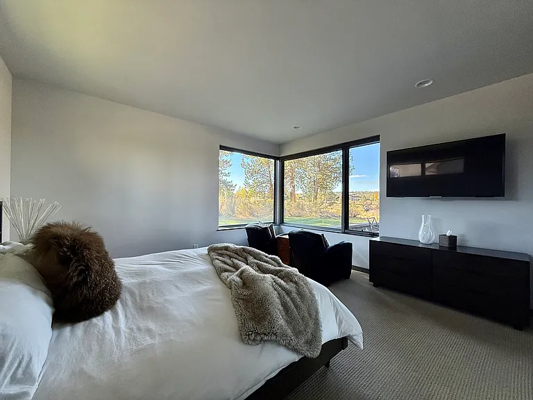 61557 Hosmer Lake Dr — Photo 12