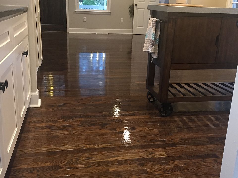 2nd image of 1567 N Columbia Pl