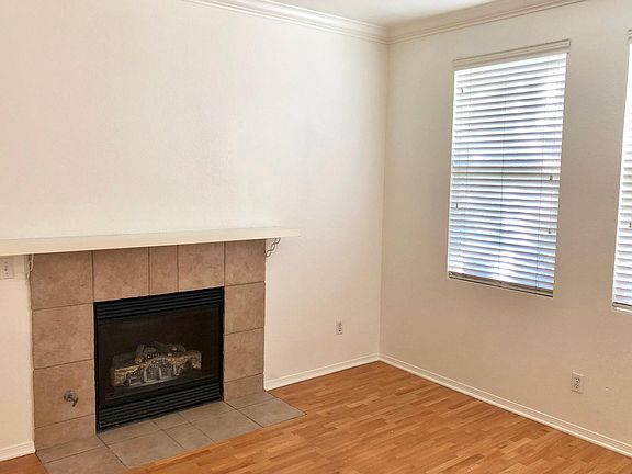 4th image of 12826 Verbena Ct