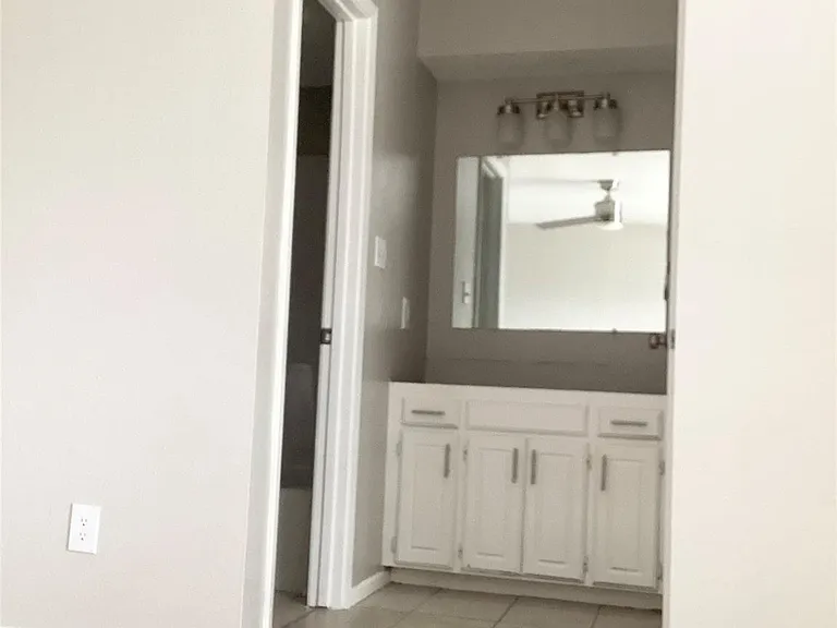 1804 Chapel Hill Rd — Photo 5