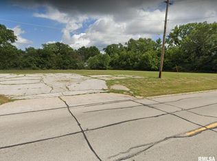 2500 53rd St, Moline, IL 61265