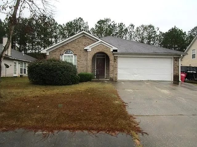 750 Royal Oaks Dr photo 1