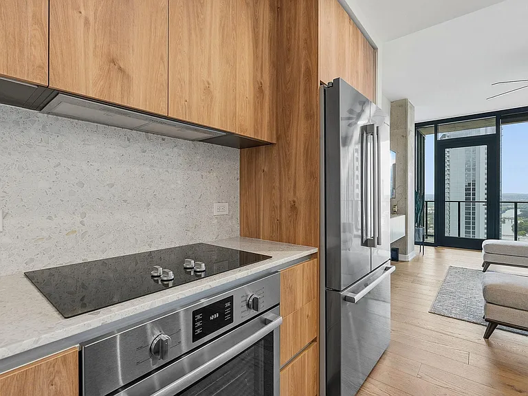 84 East Ave #3810 — Photo 8