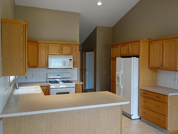 2nd image of 6315 Magellan Dr SE