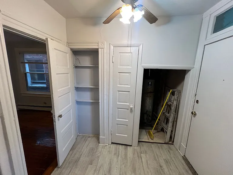 8 N. Auburn Ave. — Photo 18