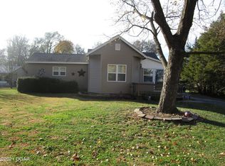 1013 S Case St, Carthage, MO 64836