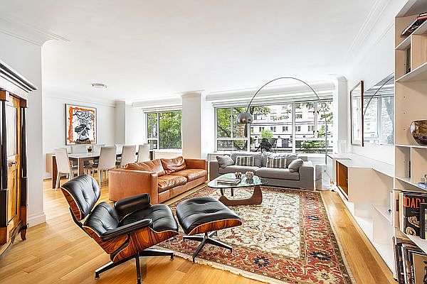 1st image of 200 E 66th St APT B0204