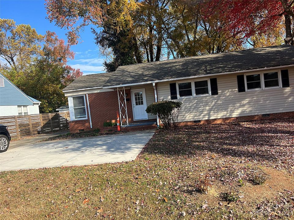 1st image of 3729 Shamrock Dr