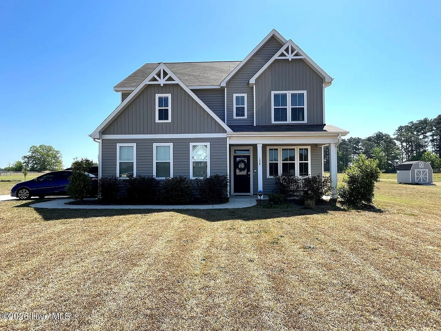 4 bed, 2.5 bath, 2363 sqft, $2,400 — Photo 1