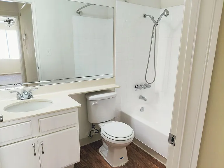 Northridge Place Apartments — Photo 51