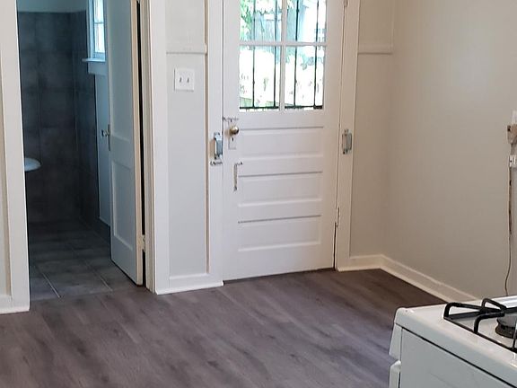 5th image of 2743 Orleans Ave