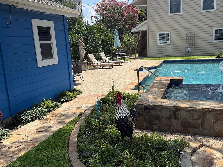 4906 Abbott Ave — Photo 11