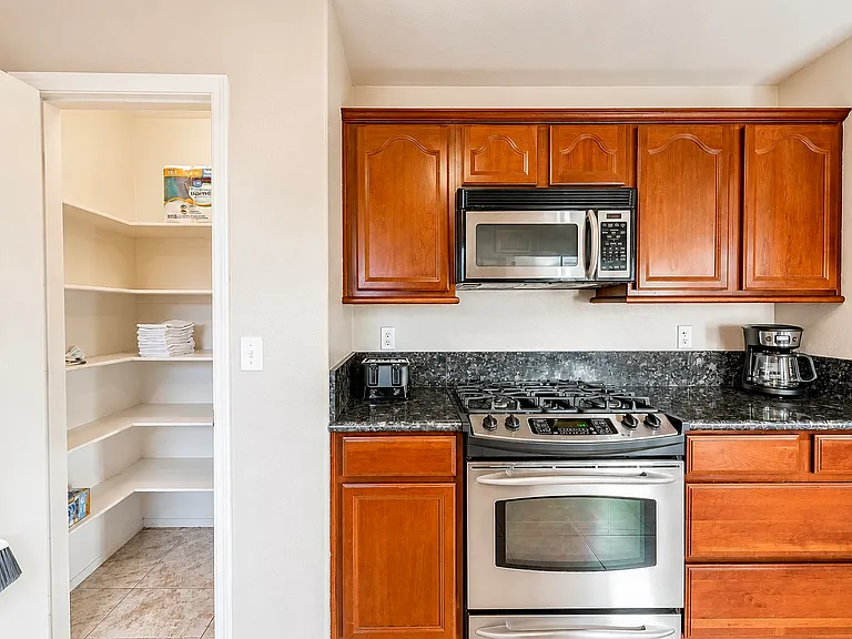 8724 Wintry Garden Ave — Photo 14