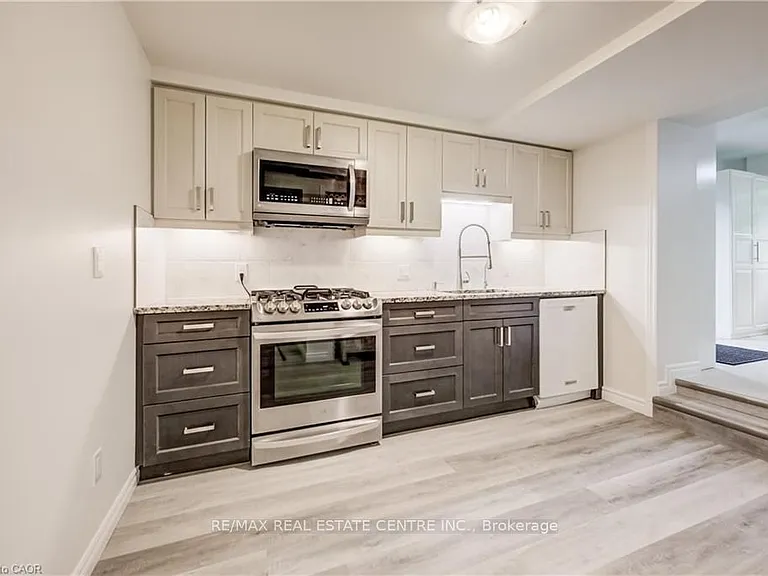 297 Country Hill Dr #C — Photo 6