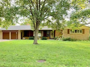5 Whitmore Rd, Hutchinson, KS 67502