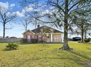 40251 Parker Rd, Prairieville, LA 70769