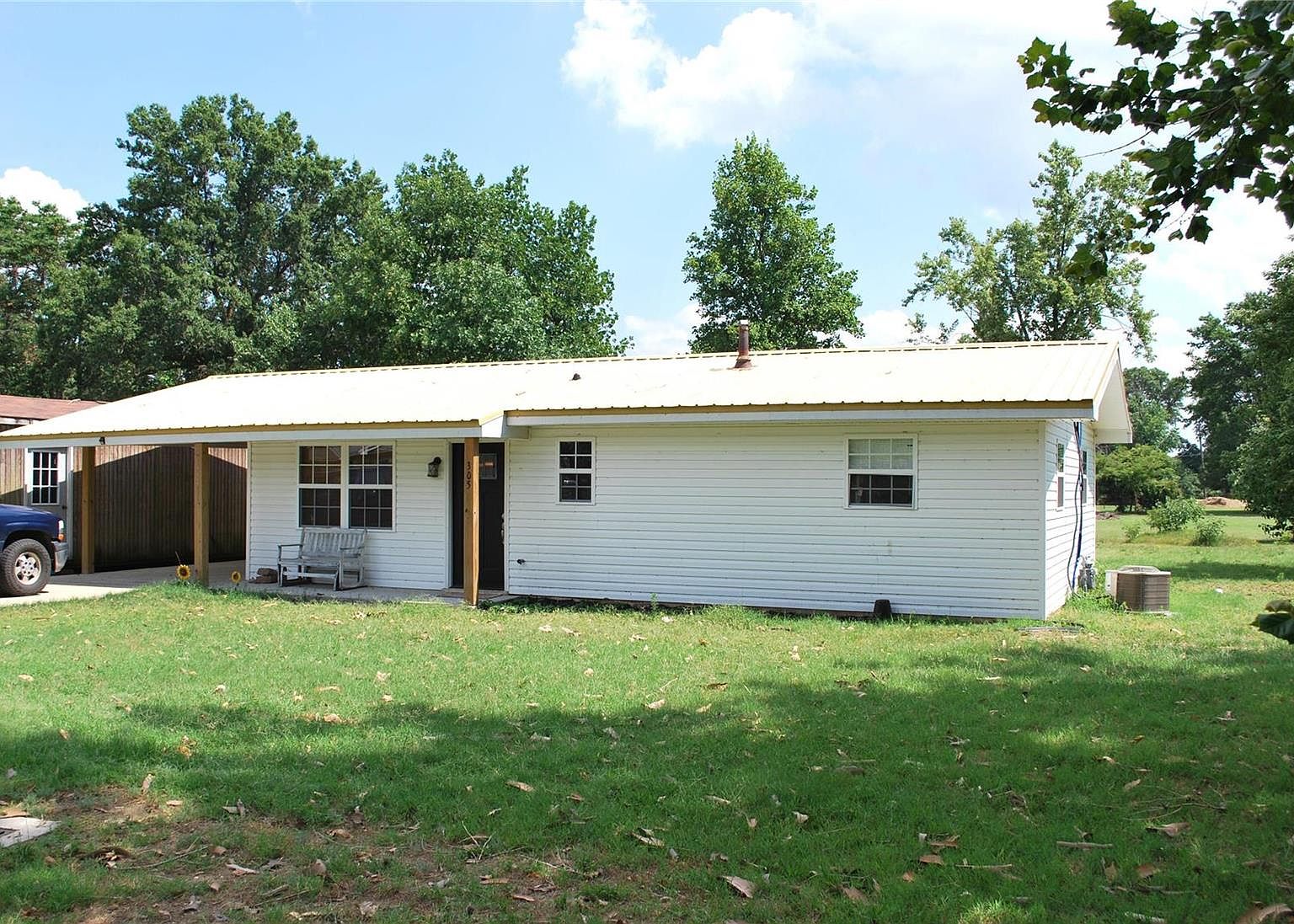 305 W Becky St, Clarkton, MO 63837 MLS 23039811 Zillow
