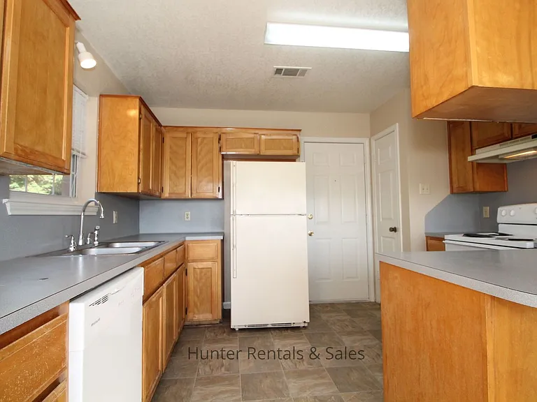 3275 Etta Kay Ln — Photo 1