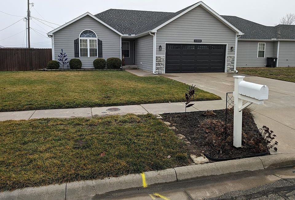 1st image of 1212 Sierra Dr