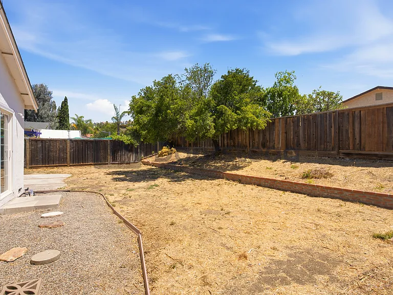 3882 Glengrove Way — Photo 34