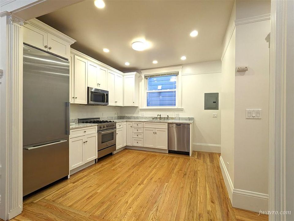 1st image of 3892 Sacramento St APT 2
