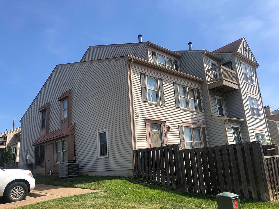 2nd image of 7538 Emerald Dr