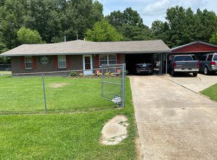 104 Lincoln St, Flora, MS 39071