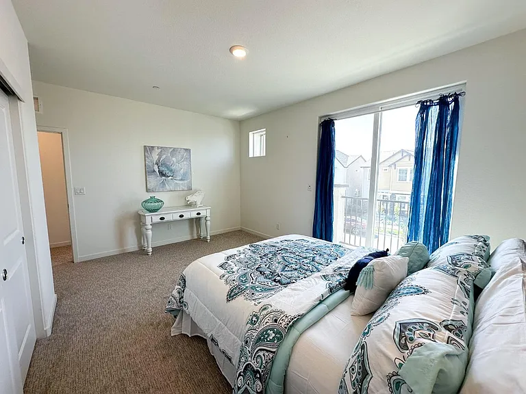 2957 Honey Opal Ave — Photo 15