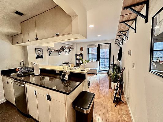 4th image of 2101 Fredrick Douglass Blvd #3C