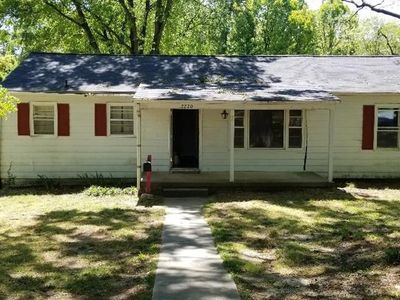 2220 Cline St, Winston Salem, NC, 27107