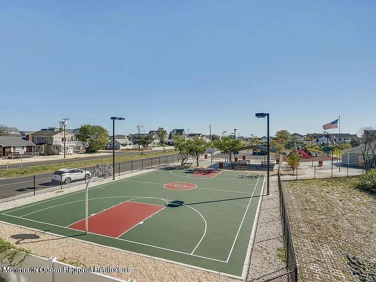 2023 Bay Blvd — Photo 22