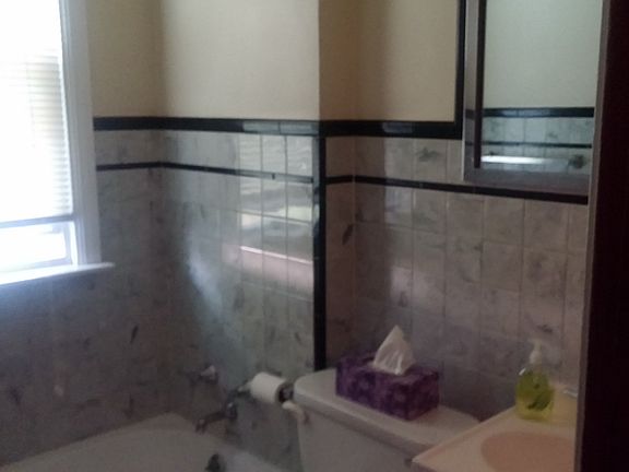 2nd image of 228 N Wilson Blvd