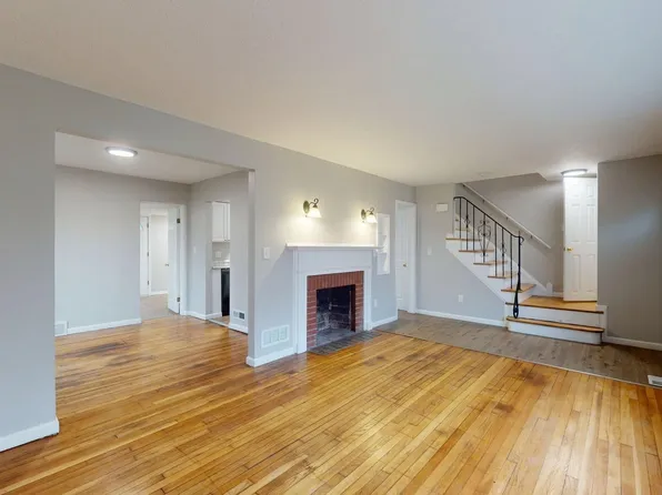 18004 North Blvd, Maple Heights, OH 44137