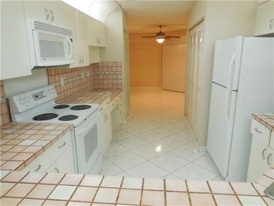 7541 Fairfax Dr #207, Tamarac, FL, 33321