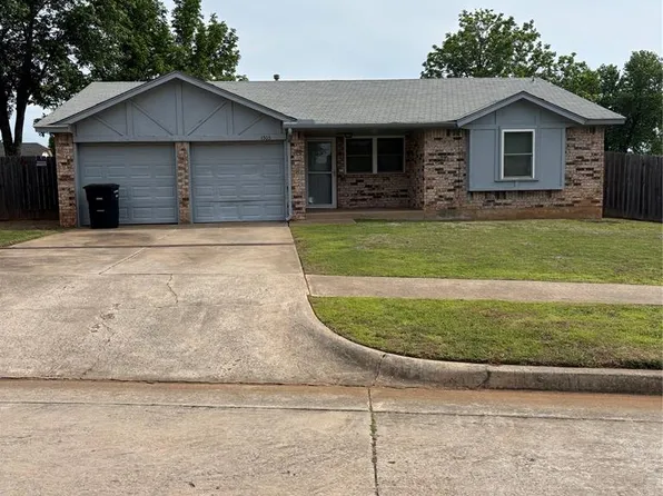 1505 SE 9th St, Moore, OK 73160