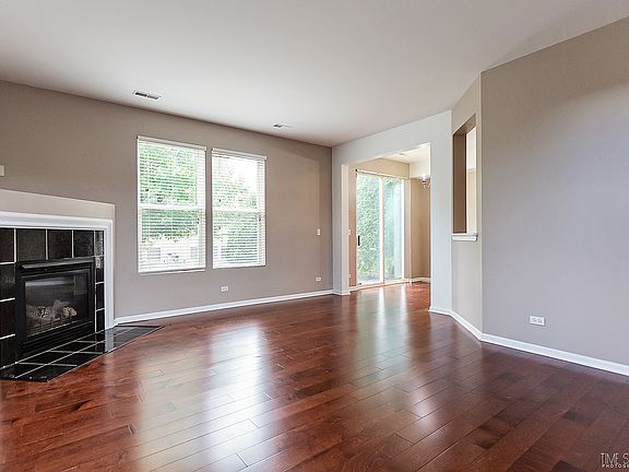 3rd image of 3160 Ollerton Ave