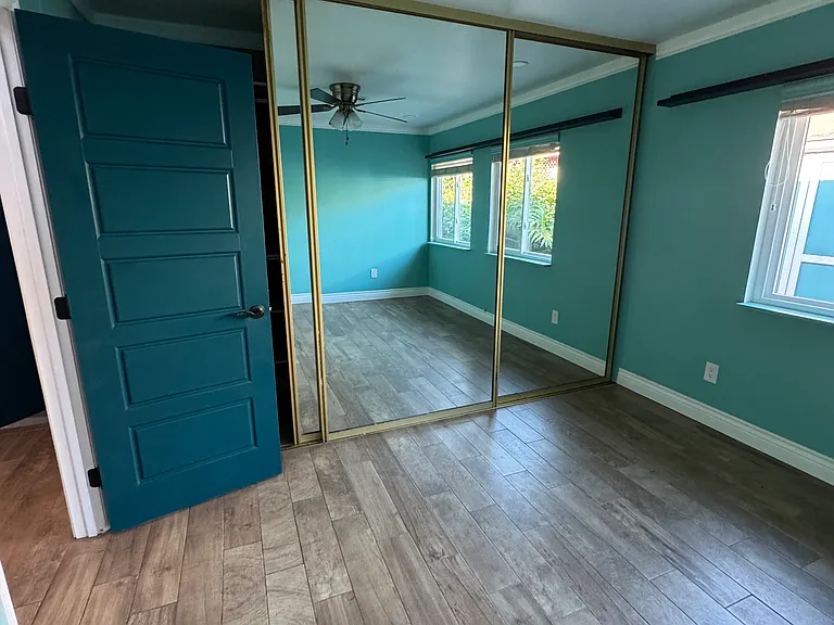 Latrobe Cir — Photo 37