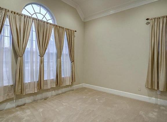 4th image of 5113 Brownstone Dr