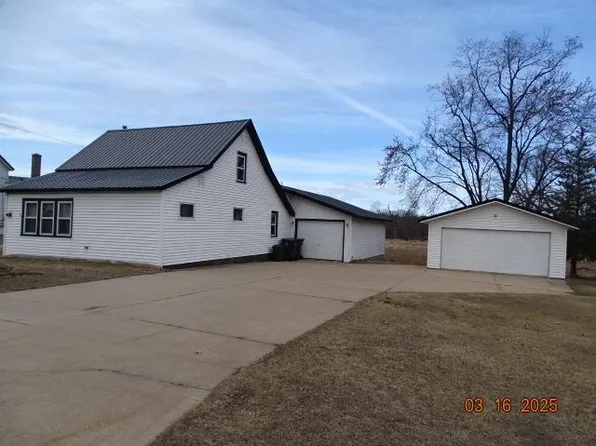 513 N Clinton St, Princeton, WI 54968