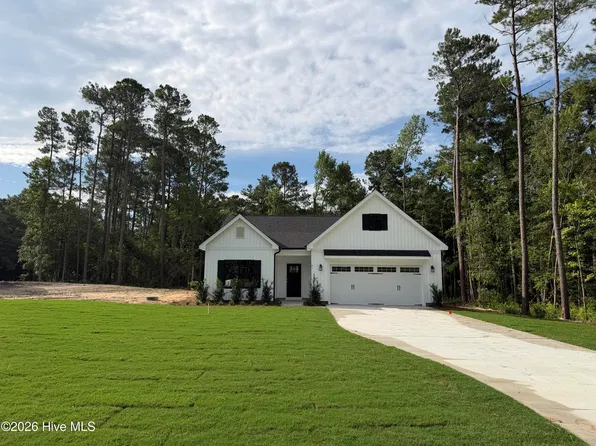41 Peach Court, Burgaw, NC 28425