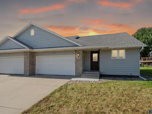 1205 E 61st St, Sioux Falls, SD 57108