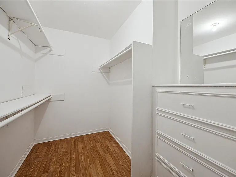 14311 Overbrook Ln — Photo 11