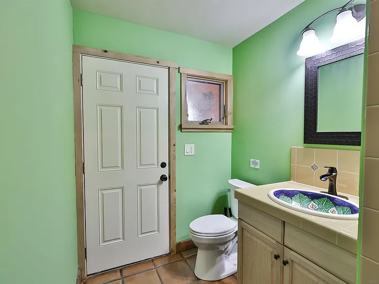 25933 Potrero Valley Rd — Photo 36