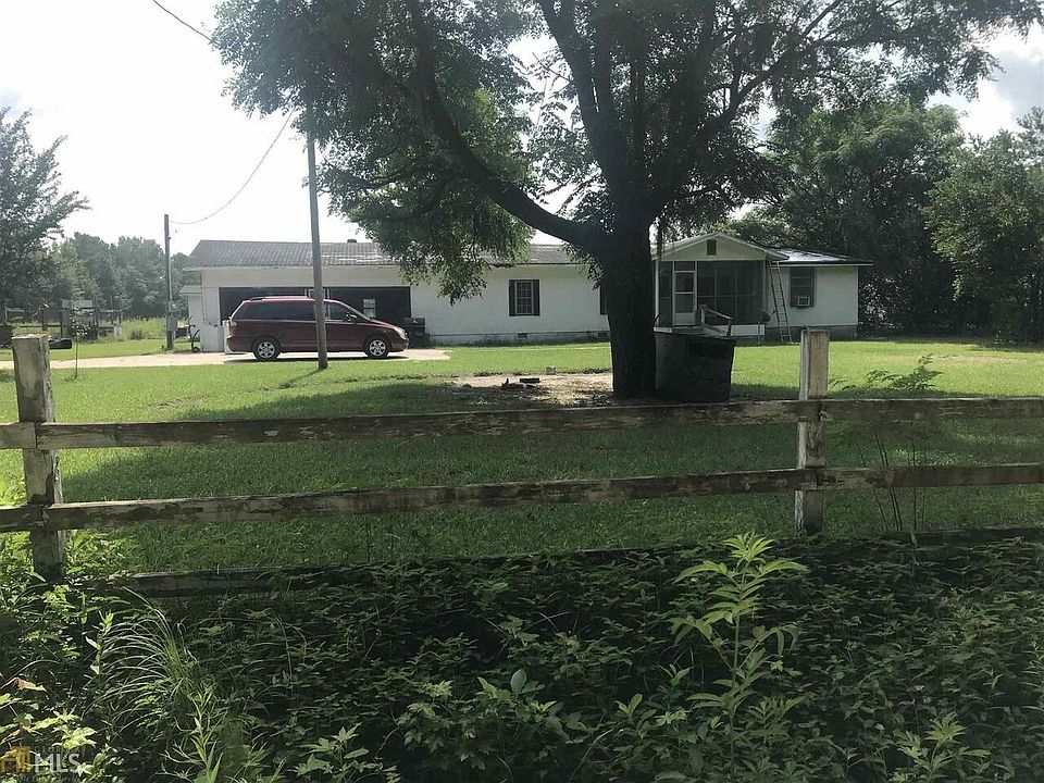 2nd image of 736 Halcyondale Loop