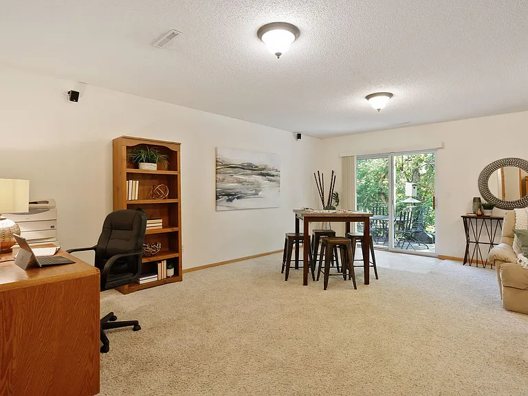 16487 Jarreau Ct — Photo 36