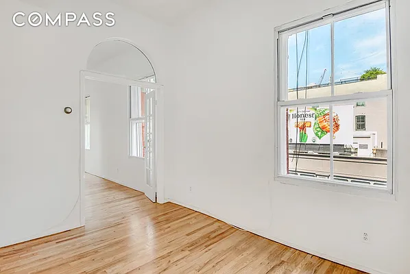 Rented by Compass | media 12