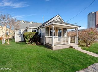 81 Inskip Ave, Ocean Grove, NJ 07756
