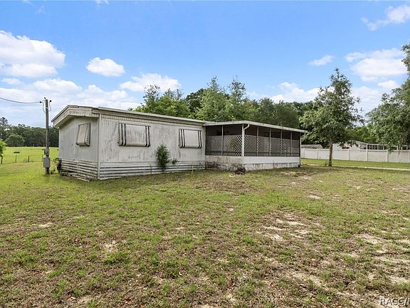 3rd image of 8415 S Linden Point