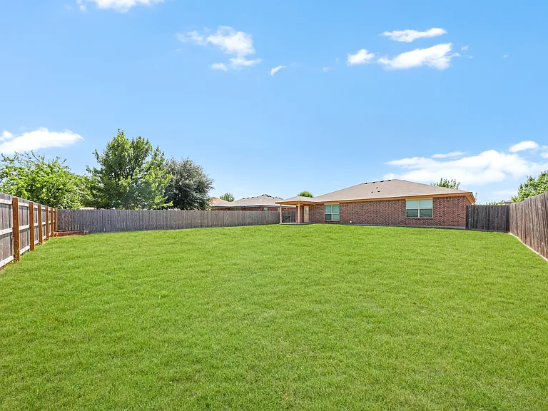 2103 Jefferson Ct S — Photo 20
