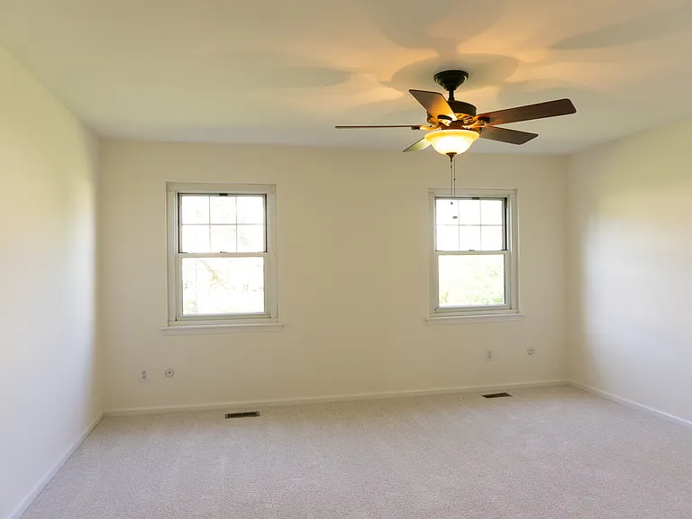 37 Winston Ct #37 — Photo 13